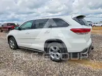 2017 Toyota Highlander photo