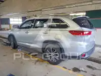 2017 Toyota Highlander фото