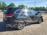 2017 Toyota Highlander photo