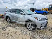 2017 Toyota Highlander фото