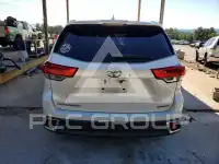 2017 Toyota Highlander фото