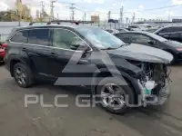 2017 Toyota Highlander photo