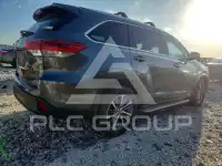 2017 Toyota Highlander photo