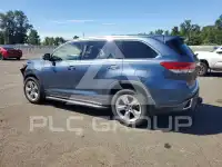 2017 Toyota Highlander photo