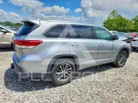 2017 Toyota Highlander фото