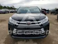 2017 Toyota Highlander photo