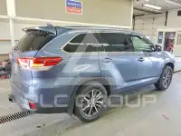 2017 Toyota Highlander photo