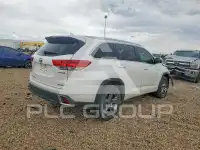 2017 Toyota Highlander photo