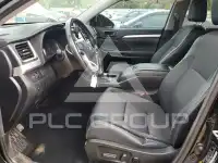 2017 Toyota Highlander photo