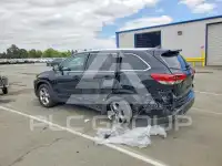 2017 Toyota Highlander photo