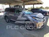 2017 Toyota Highlander фото