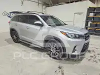 2017 Toyota Highlander фото