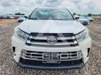 2017 Toyota Highlander photo