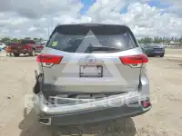 2017 Toyota Highlander фото