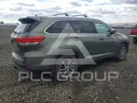 2017 Toyota Highlander photo
