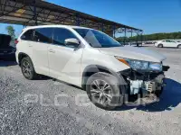 2017 Toyota Highlander фото