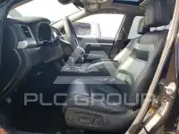 2017 Toyota Highlander photo