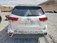 2017 Toyota Highlander фото