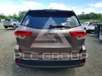 2017 Toyota Highlander фото