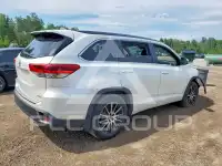 2017 Toyota Highlander фото