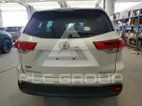 2017 Toyota Highlander фото