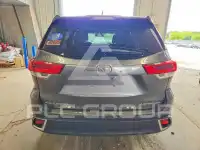 2017 Toyota Highlander фото