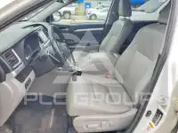 2017 Toyota Highlander photo