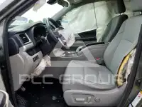 2017 Toyota Highlander фото