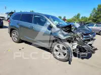 2017 Toyota Highlander photo