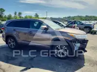 2017 Toyota Highlander фото