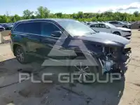 2017 Toyota Highlander photo