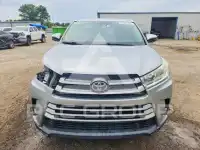 2017 Toyota Highlander фото