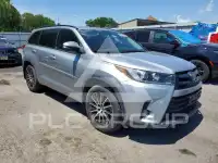 2017 Toyota Highlander фото
