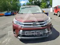 2017 Toyota Highlander photo