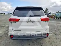 2017 Toyota Highlander фото
