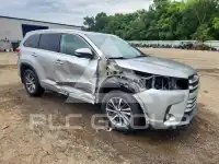 2017 Toyota Highlander фото