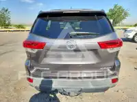 2017 Toyota Highlander фото