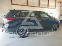2017 Toyota Highlander фото