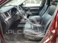 2017 Toyota Highlander photo