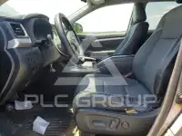 2017 Toyota Highlander photo