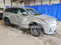 2017 Toyota Highlander фото