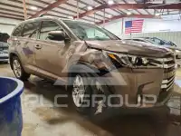 2017 Toyota Highlander фото
