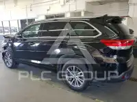 2017 Toyota Highlander photo