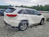 2017 Toyota Highlander photo