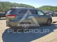 2017 Toyota Highlander photo