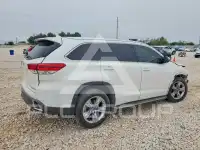 2017 Toyota Highlander photo