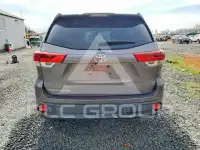 2017 Toyota Highlander фото