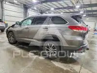2017 Toyota Highlander фото