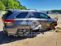 2017 Toyota Highlander фото