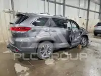 2017 Toyota Highlander фото